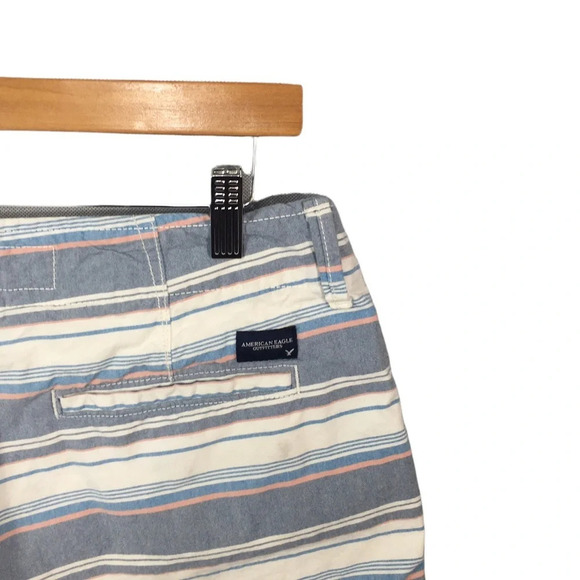 American Eagle Outfitters Blue and White Striped Men's Shorts - Picture 4 of 4